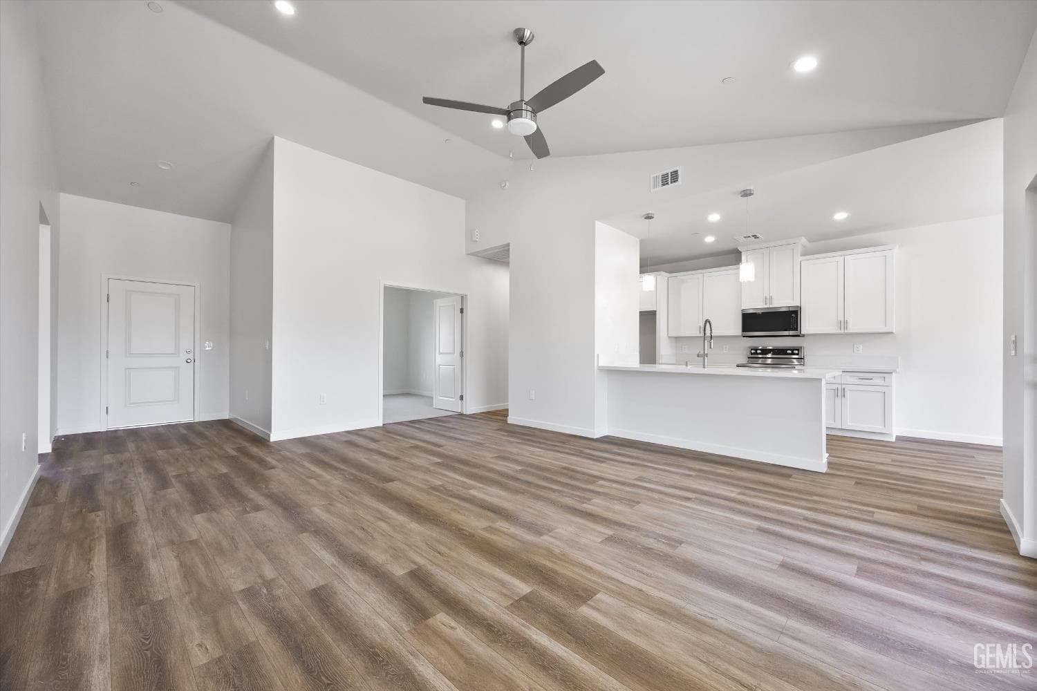 28241 Stallion Springs Drive — photo 5