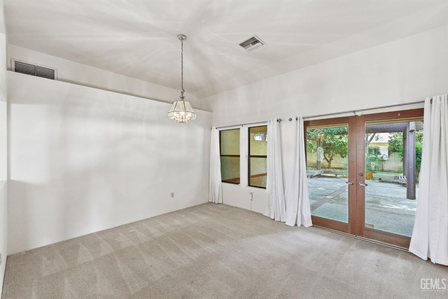7313 Calle Los Manzanos — photo 6