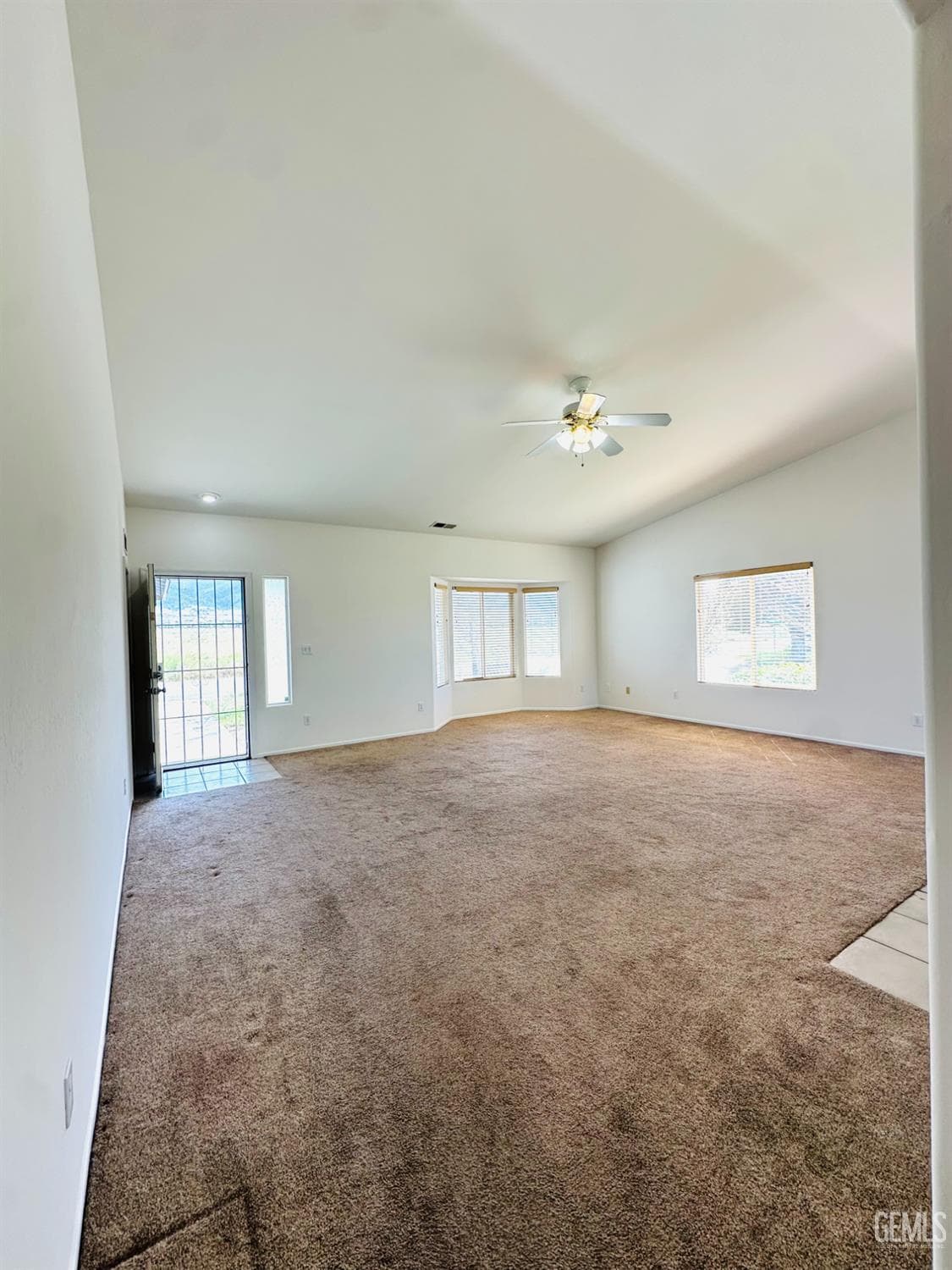 321 Holly Drive — photo 4