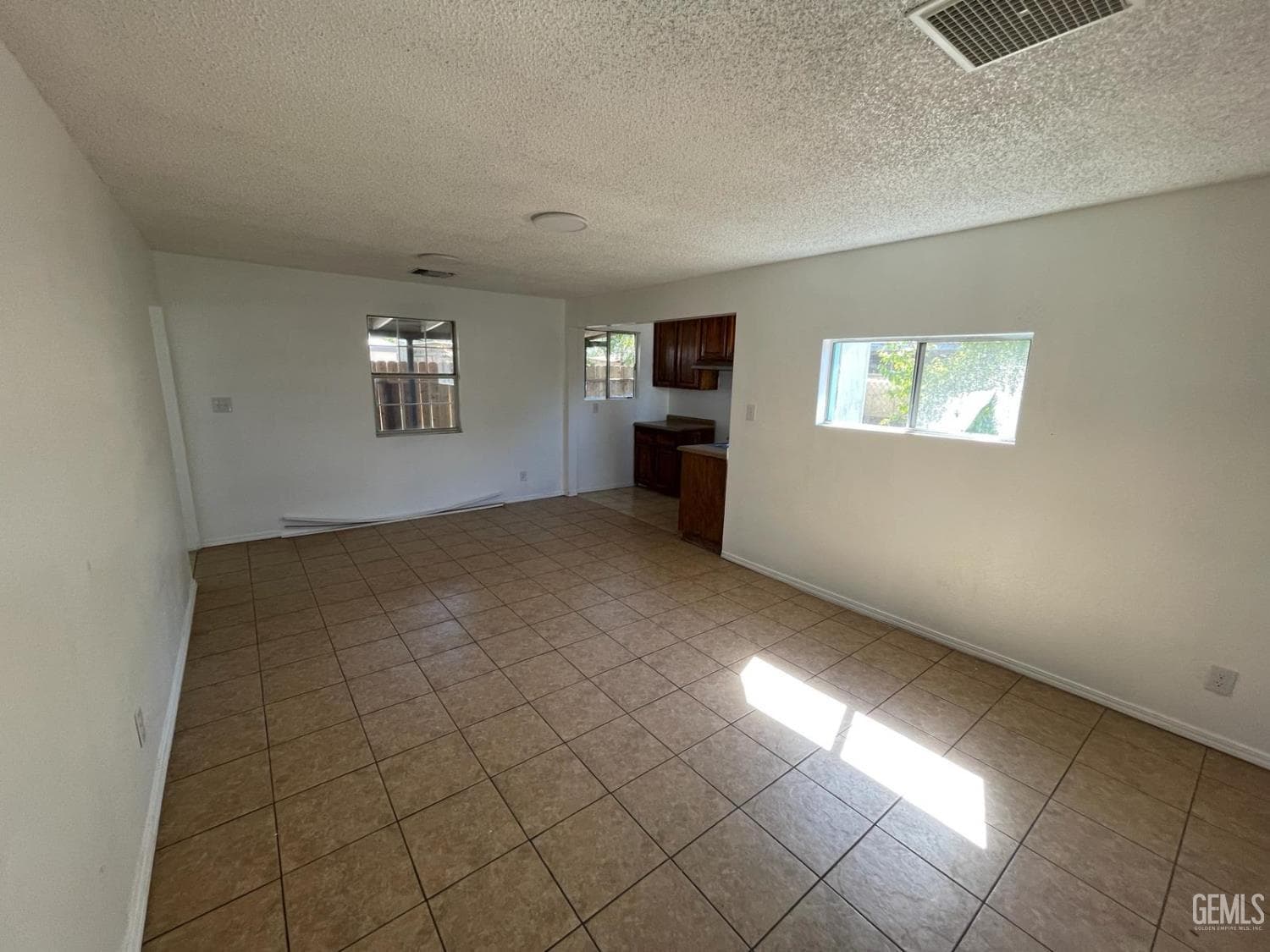 931 Texas Street — photo 4