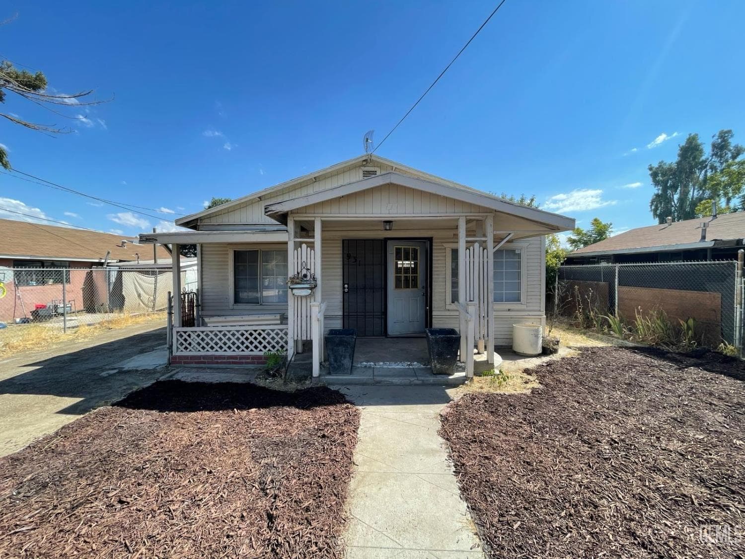 931 Texas Street — photo 2
